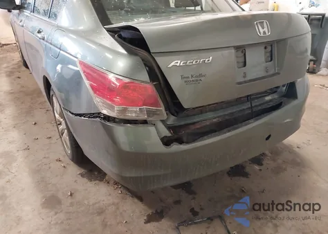 2010 Honda Accord 2.4 Ex-L из США, поврежденный, VIN 1HGCP2F83AA033010